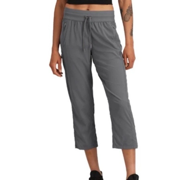 The North Face Pants - The North Face Womens Aphrodite Motion Capri Hiking Pants Flash Dry Gray Sz L